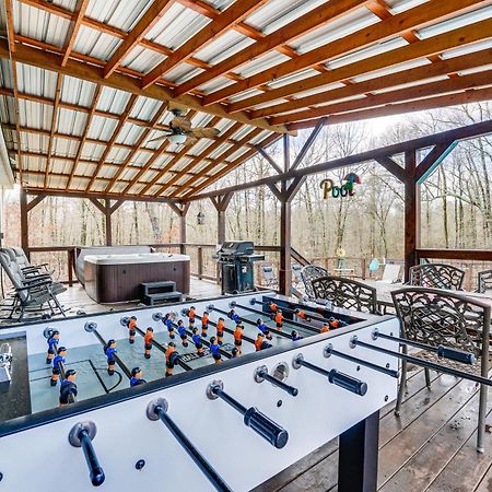 Pet-Friendly Home With Pool In Broken Bow! Exterior photo