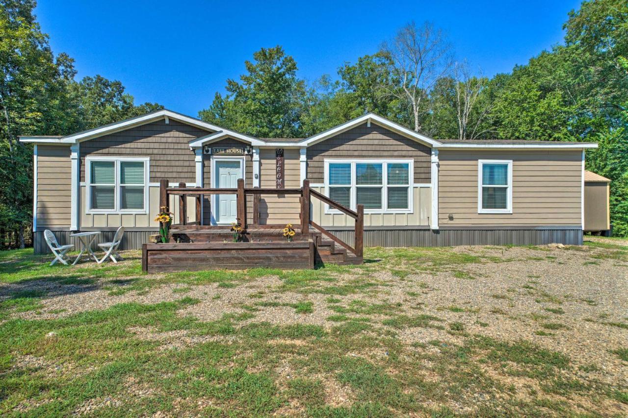 Pet-Friendly Home With Pool In Broken Bow! Exterior photo